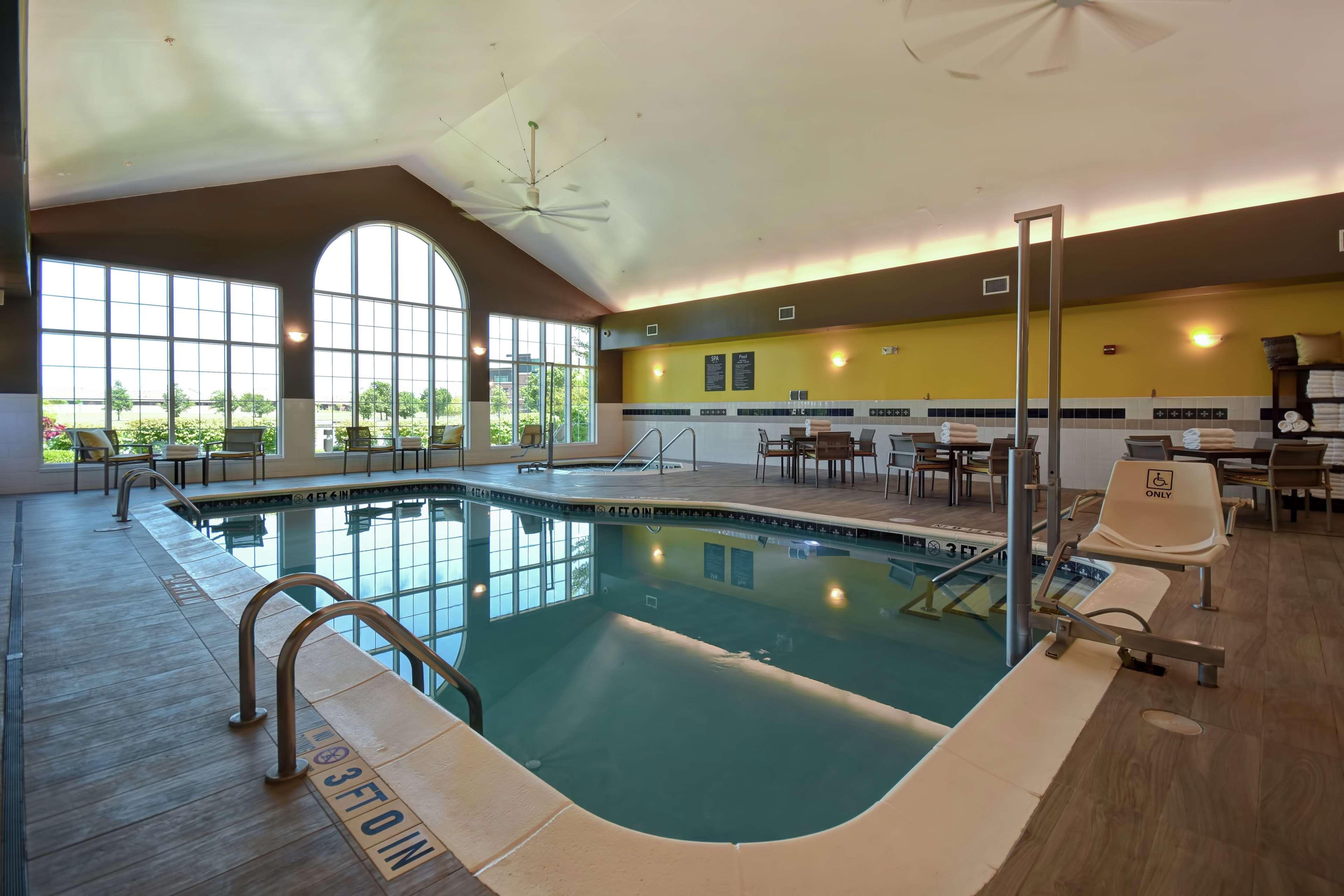Homewood Suites By Hilton At The Waterfront Wichita Eksteriør billede