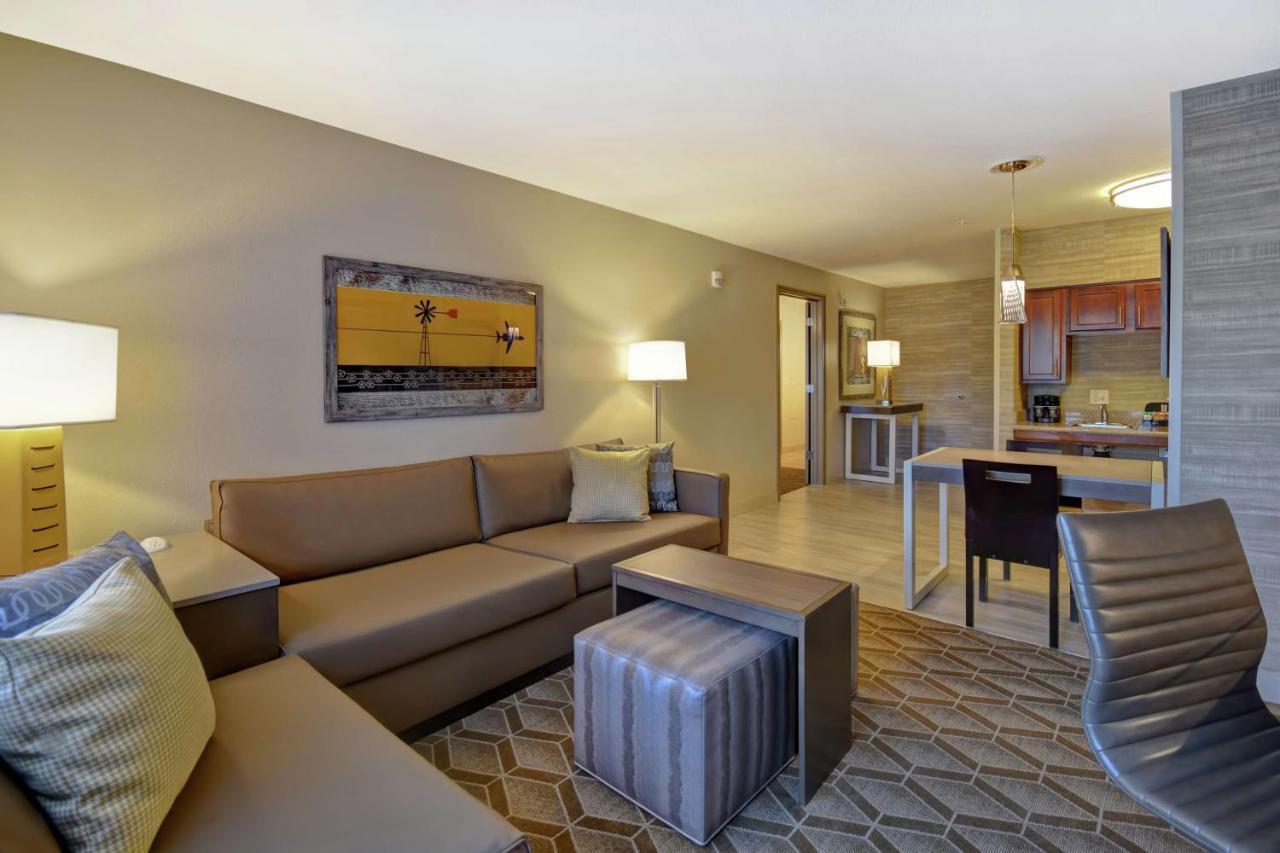 Homewood Suites By Hilton At The Waterfront Wichita Eksteriør billede