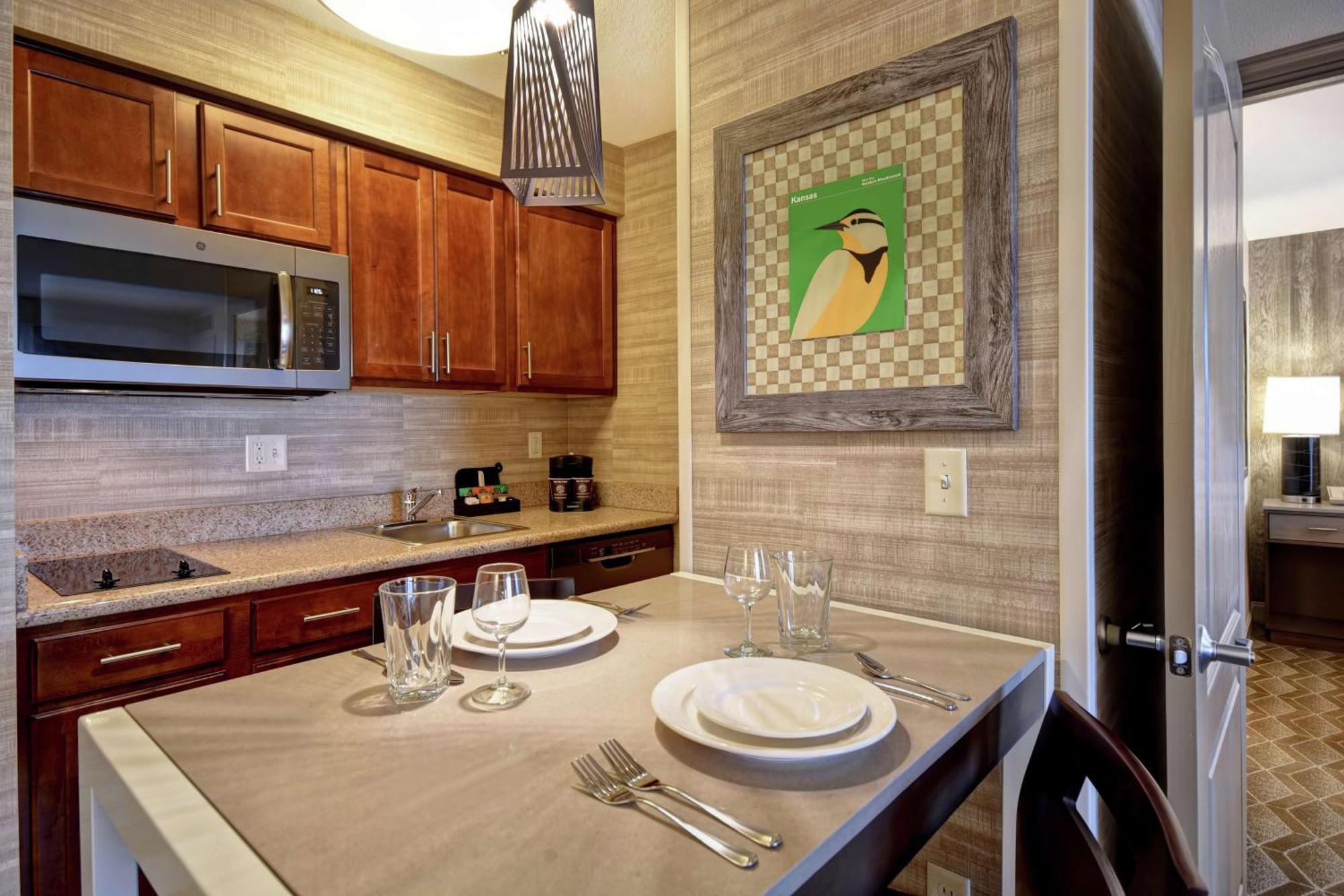 Homewood Suites By Hilton At The Waterfront Wichita Eksteriør billede